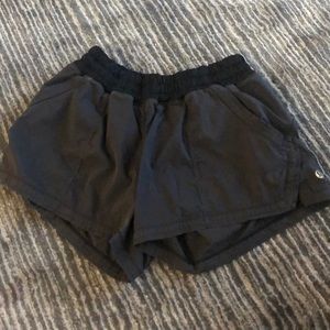 Black lululemon shorts with pockets